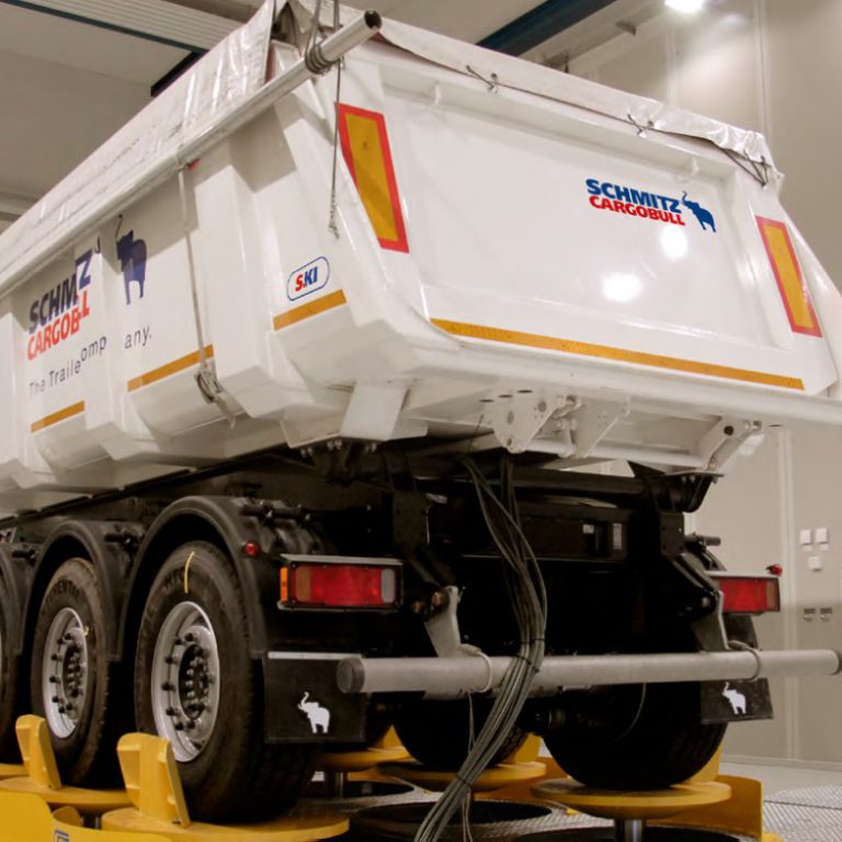 Schmitz Cargobull Soluzioni light E heavy Per Il Cava cantiere 