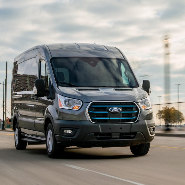 Transit Custom elettrico, la nuova generazione Ford arriverà nel 2023