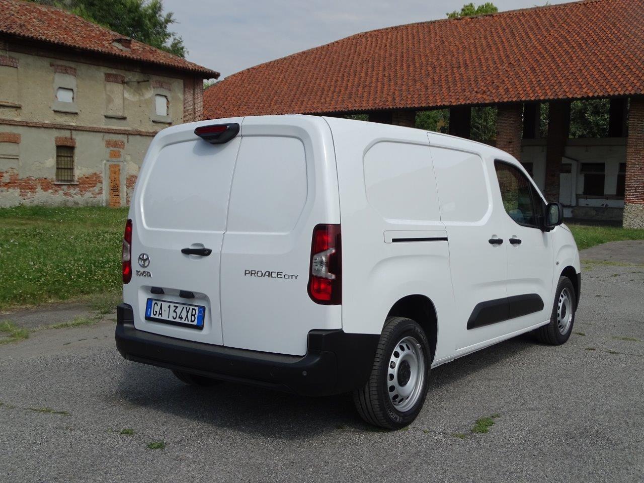 Toyota Proace City