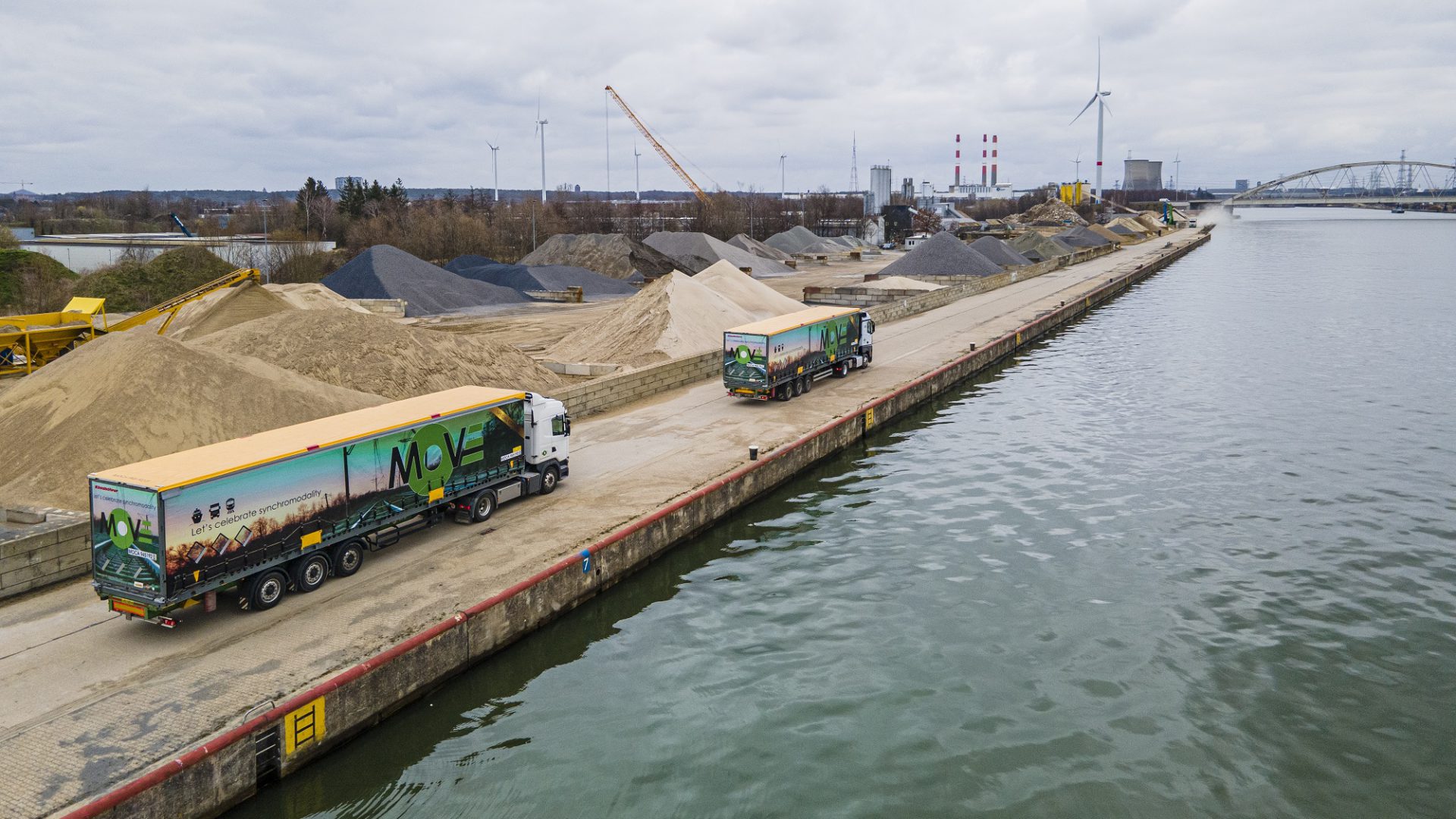 Kassbohrer ha venduto aMove Intermodal 125 nuove casse mobili per coil da 45 piedi Kassbohrer ha venduto aMove Intermodal 125 nuove casse mobili per coil da 45 piedi