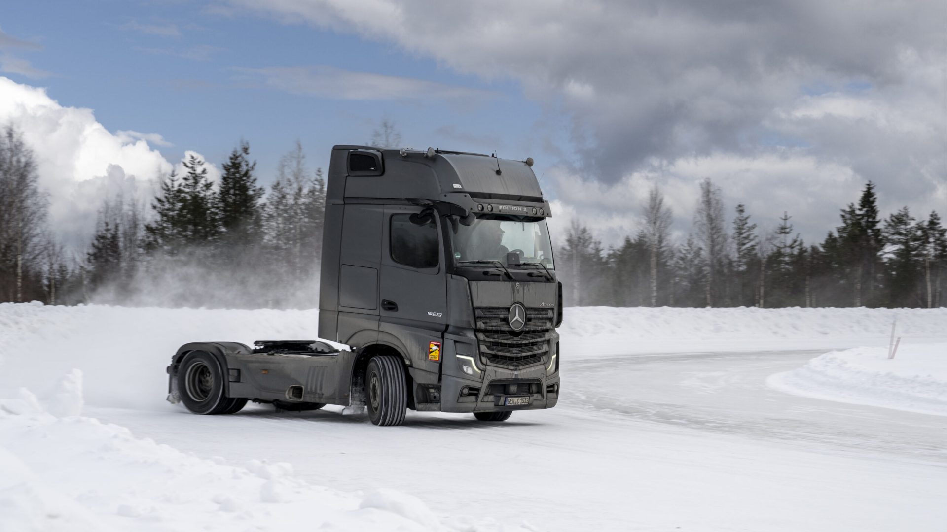 mercedes-benz-eactros