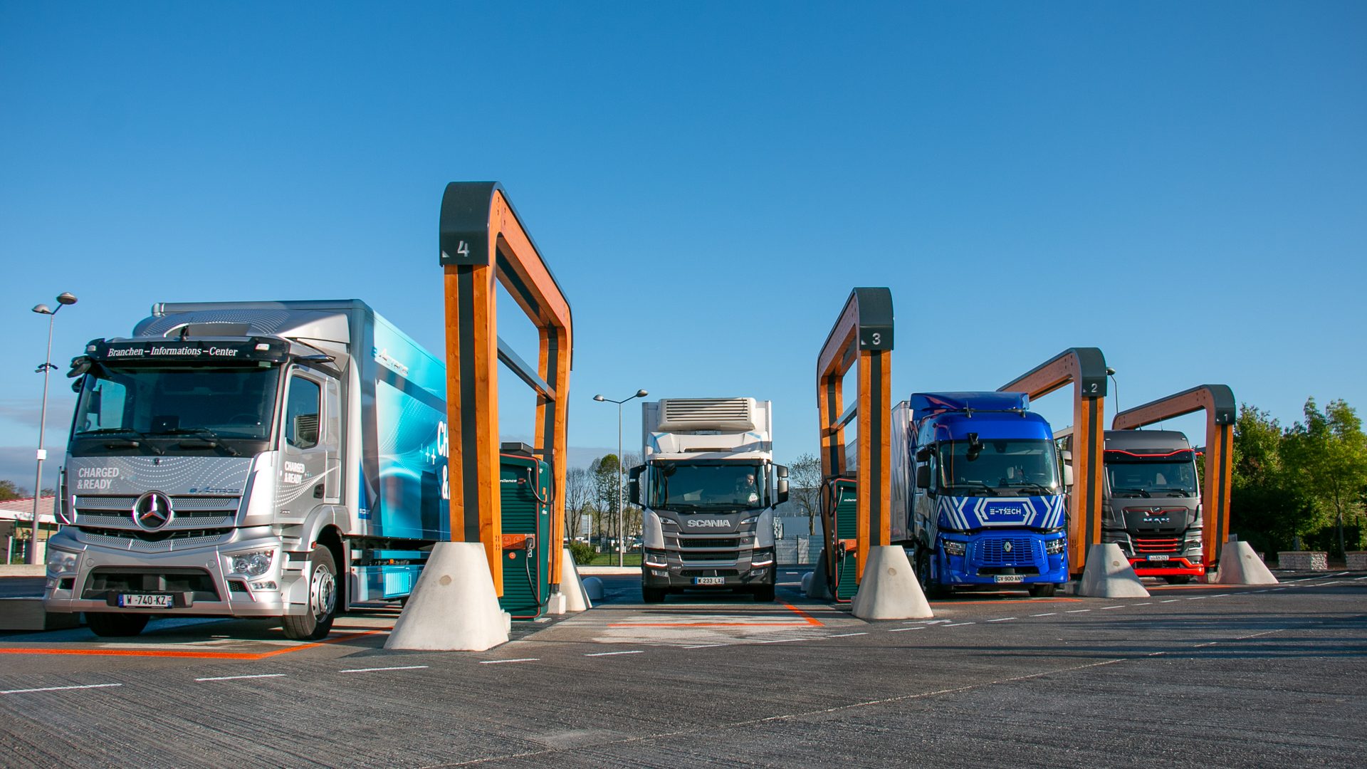 Milence Charging Hub_general 3D render