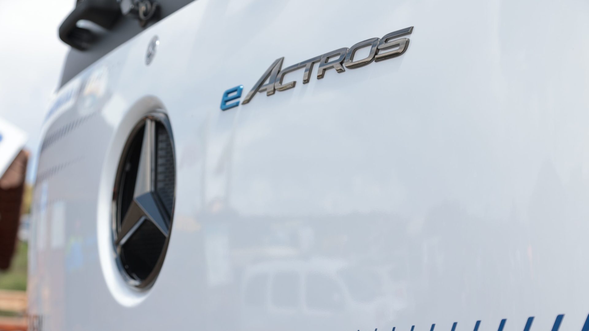 mercedes-eactros-600-etna
