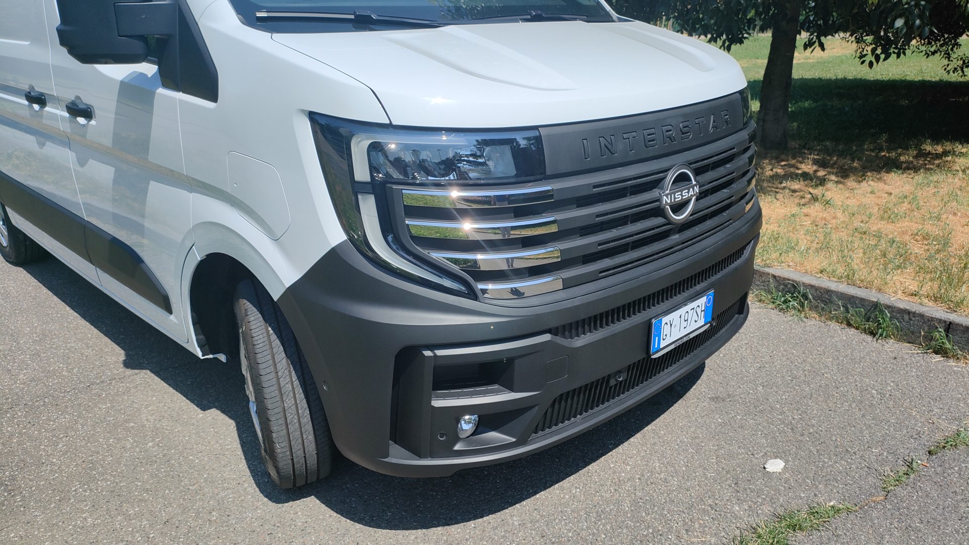 nissan 4